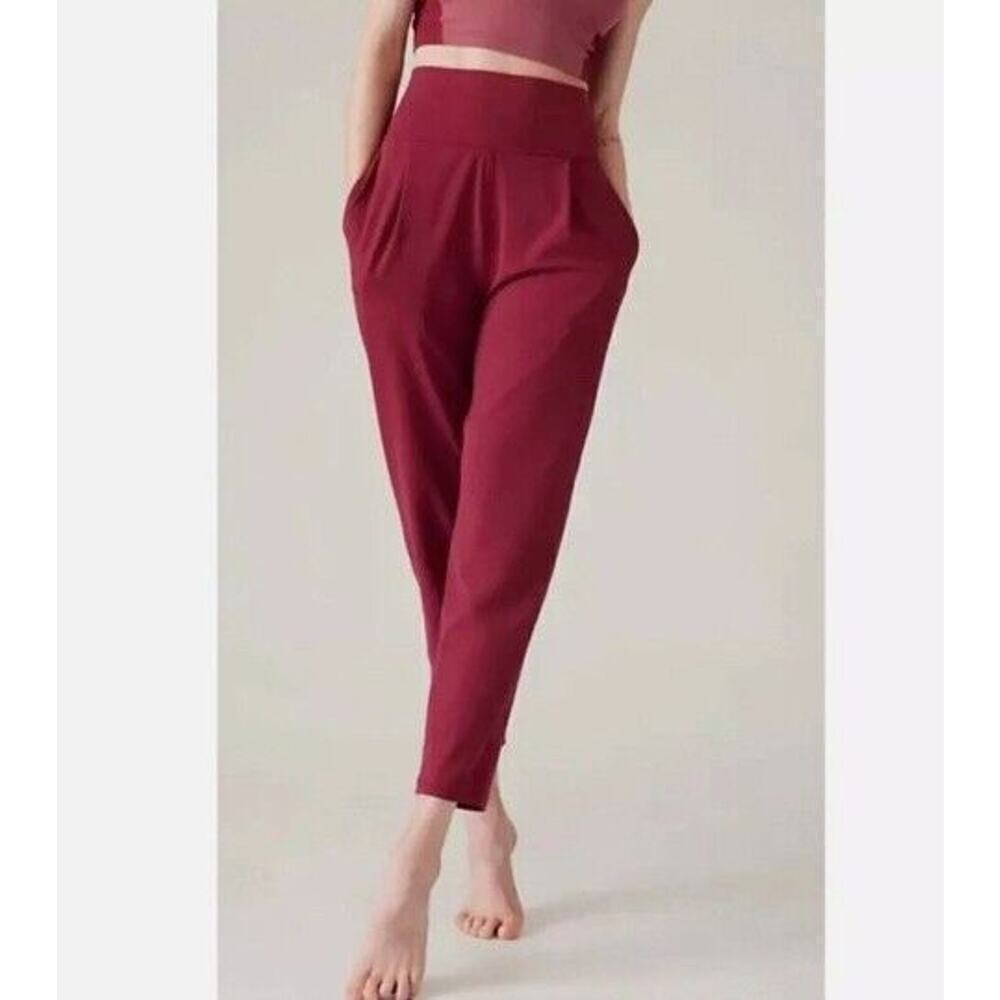 NWOT Athleta Elation Yoga‎ Pants High Rise Coffeeberry Red Joggers Size XS